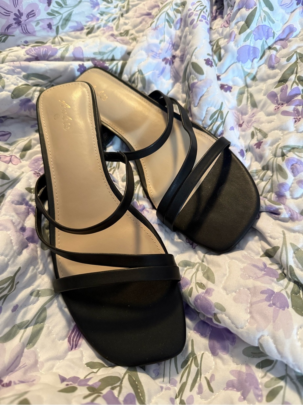Women's Black Strappy Slide Sandals with Minimalist Straps